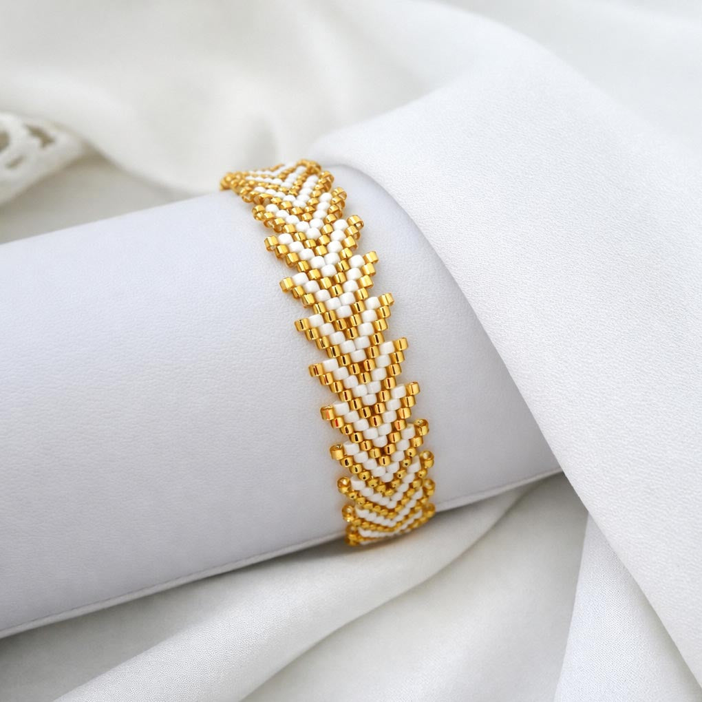 Lunar Beam white and gold bracelet set